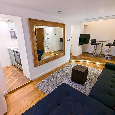 Modern 1 Bedroom Apartment In Kensington Londra Dış mekan fotoğraf