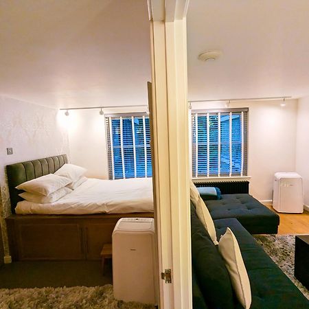 Modern 1 Bedroom Apartment In Kensington Londra Dış mekan fotoğraf