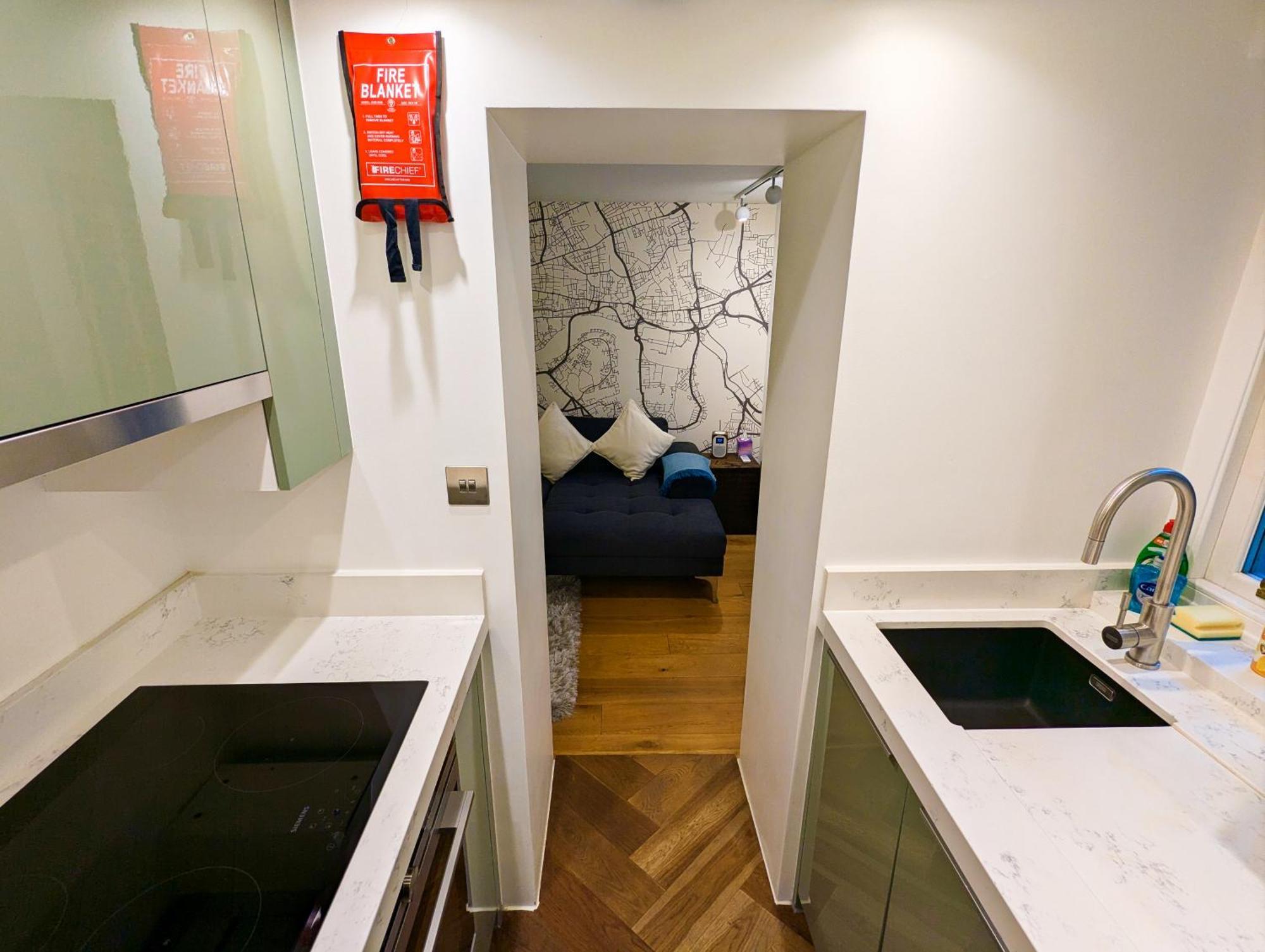 Modern 1 Bedroom Apartment In Kensington Londra Dış mekan fotoğraf